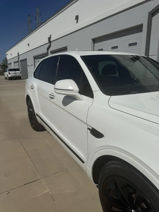 2018 Bentley Bentayga - Image 17 of 31