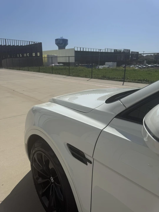 2018 Bentley Bentayga - Image 10 of 31