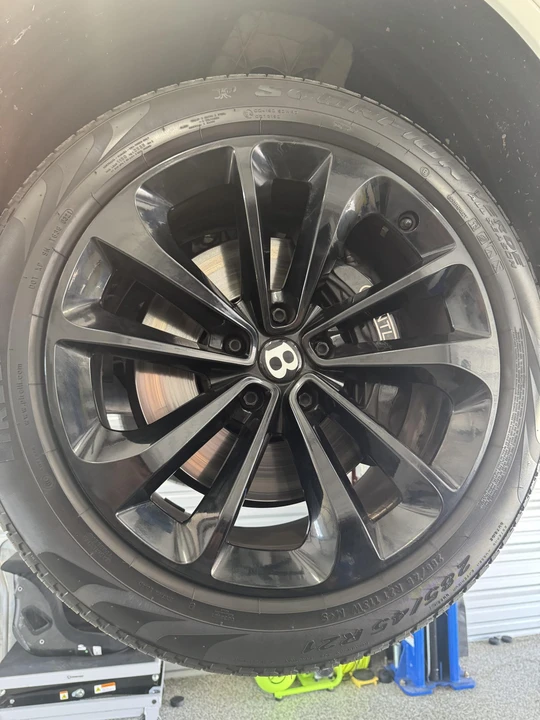 2018 Bentley Bentayga - Image 28 of 31