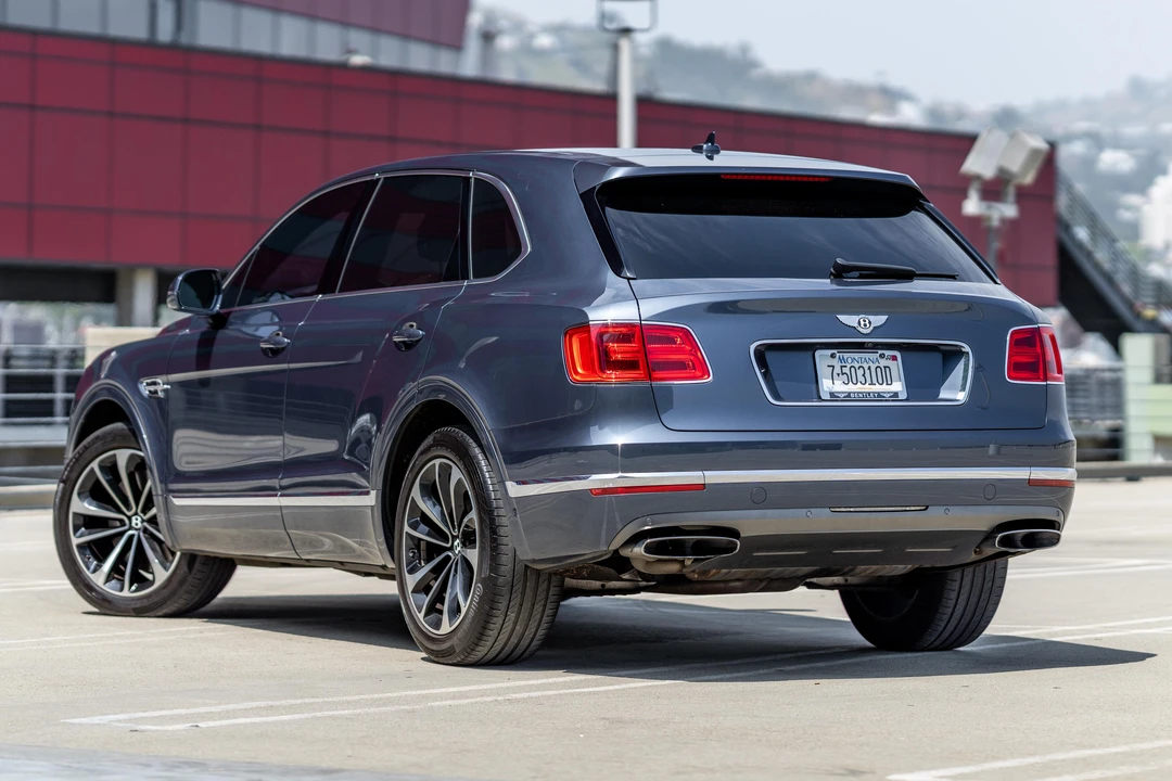 2018 Bentley Bentayga - Image 7 of 31
