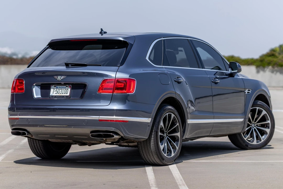 2018 Bentley Bentayga - Image 4 of 31