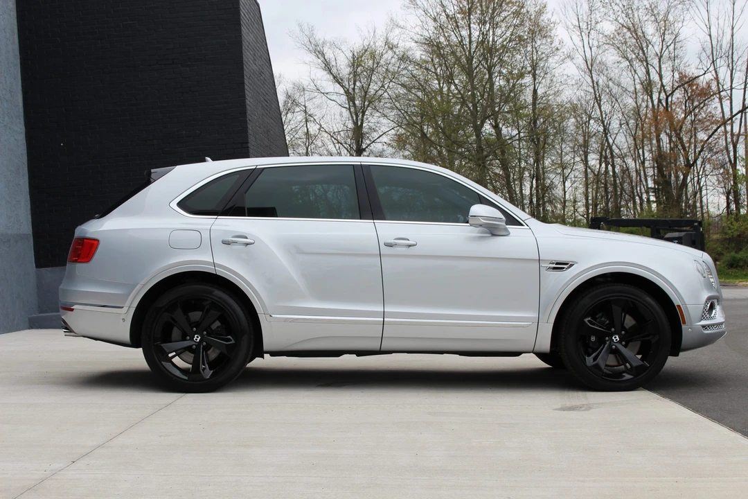 2018 Bentley Bentayga - Image 7 of 31