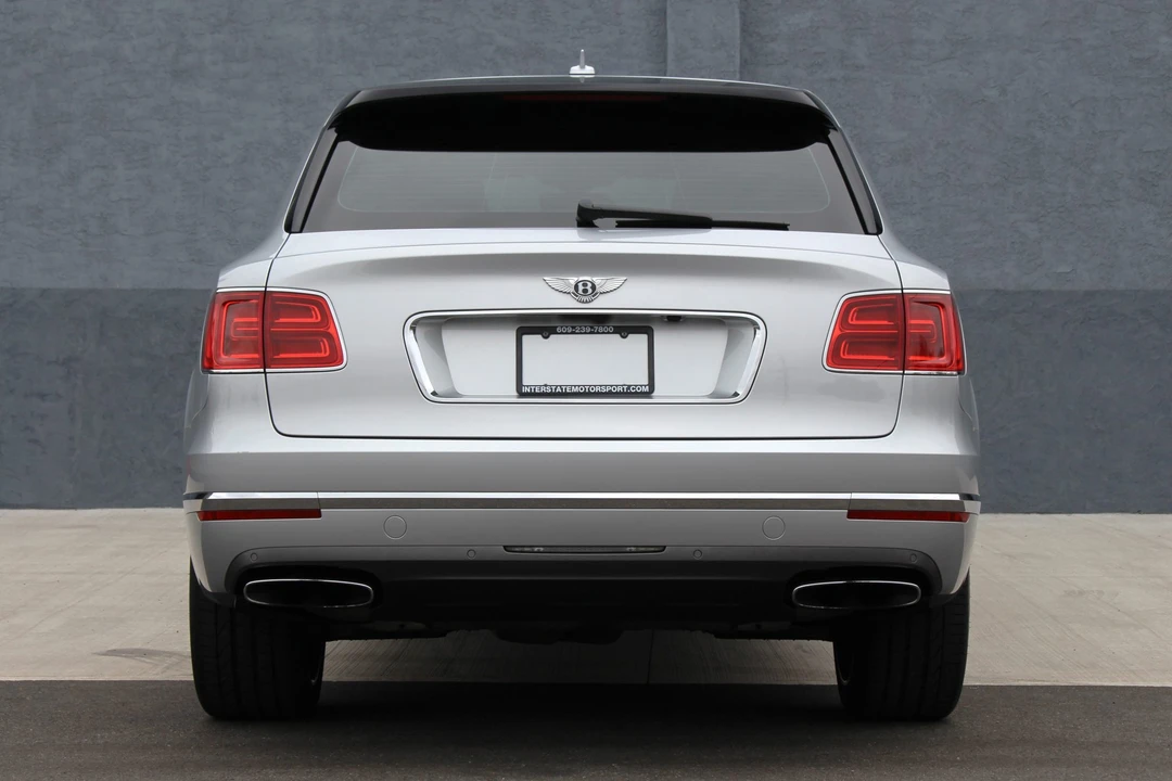 2018 Bentley Bentayga - Image 10 of 31
