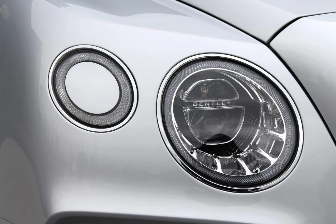 2018 Bentley Bentayga - Image 29 of 31