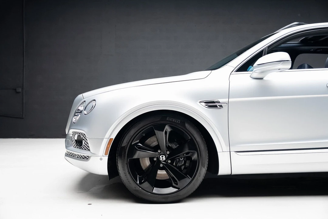 2018 Bentley Bentayga - Image 17 of 21