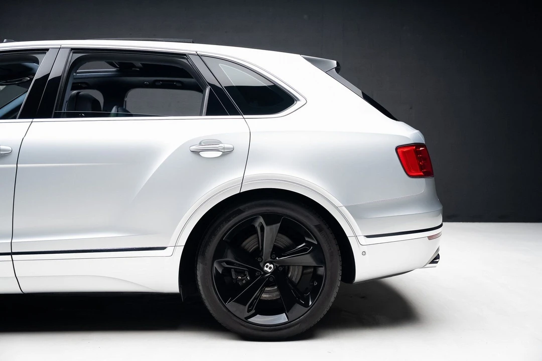 2018 Bentley Bentayga - Image 19 of 21