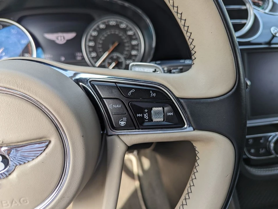 2018 Bentley Bentayga - Image 17 of 31