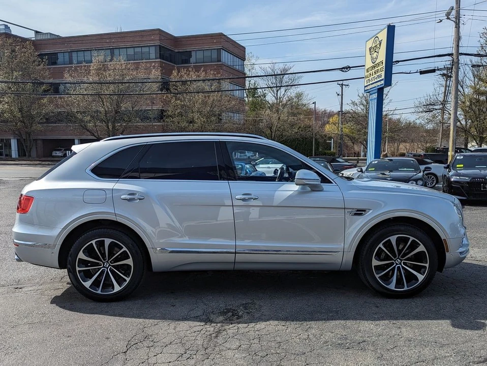 2018 Bentley Bentayga - Image 6 of 31