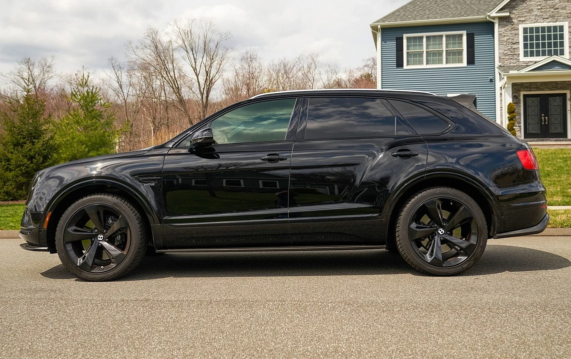 2018 Bentley Bentayga - Image 24 of 26