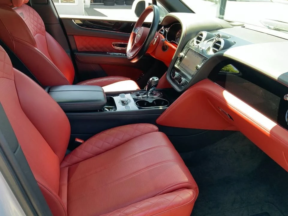2018 Bentley Bentayga - Image 17 of 20