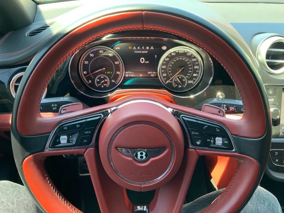 2018 Bentley Bentayga - Image 10 of 20