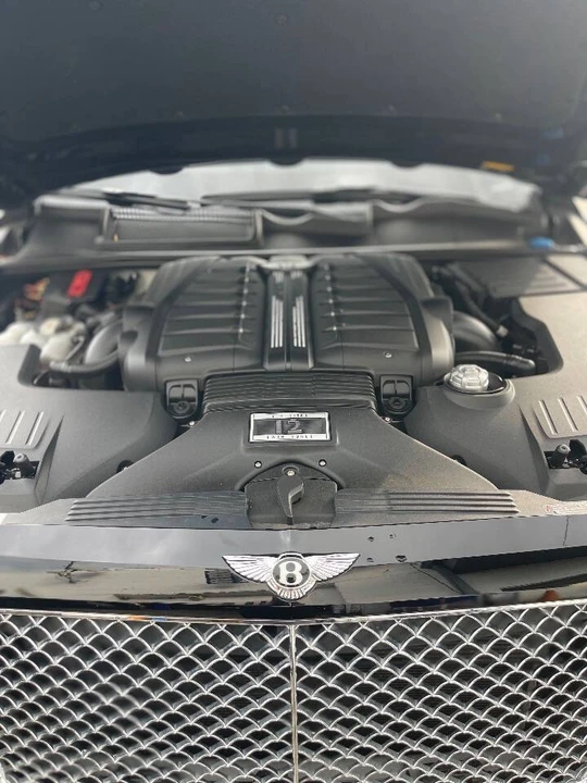 2018 Bentley Bentayga - Image 2 of 5