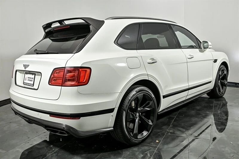2018 Bentley Bentayga - Image 9 of 31