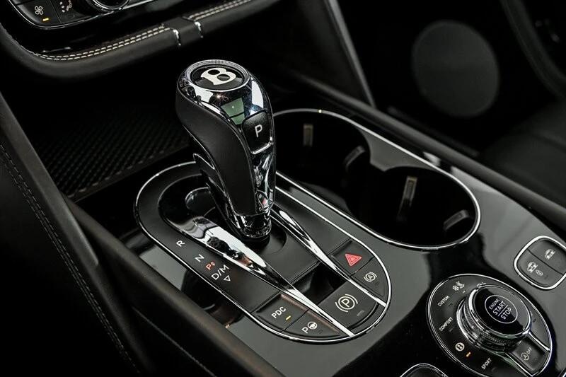 2018 Bentley Bentayga - Image 29 of 31