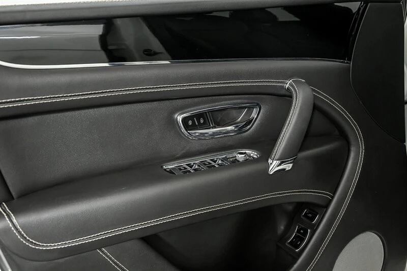2018 Bentley Bentayga - Image 13 of 31
