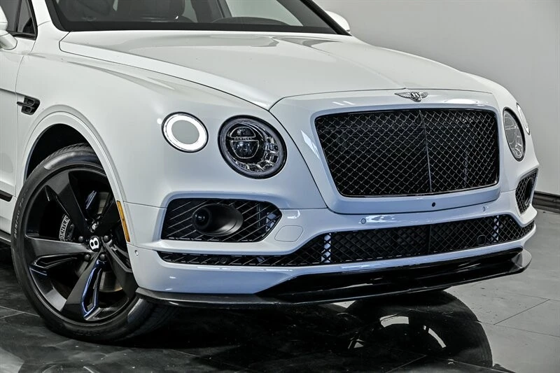2018 Bentley Bentayga - Image 2 of 31