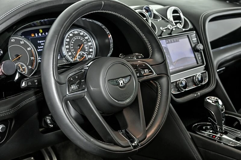 2018 Bentley Bentayga - Image 20 of 31