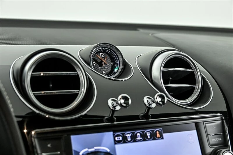 2018 Bentley Bentayga - Image 25 of 31