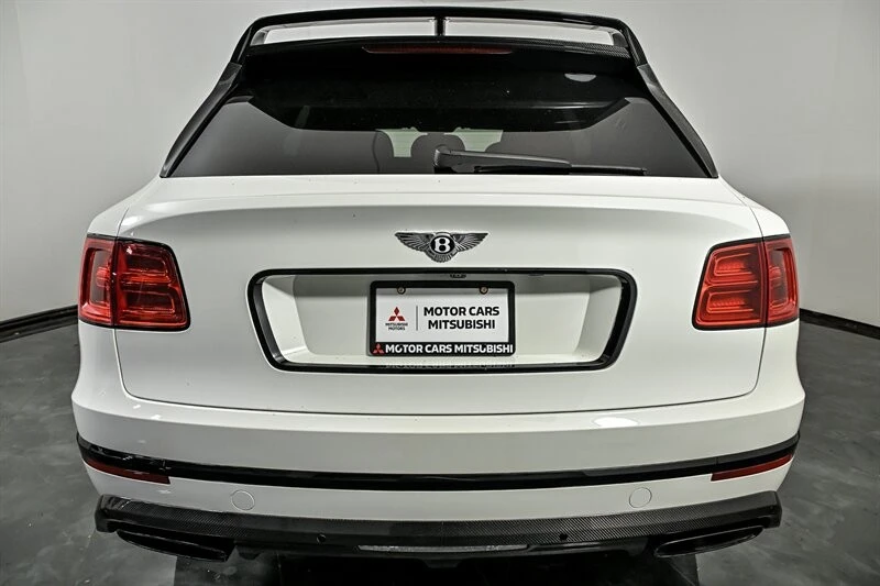 2018 Bentley Bentayga - Image 8 of 31