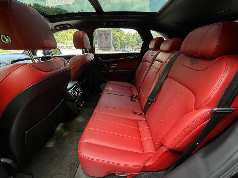 2018 Bentley Bentayga - Image 22 of 31