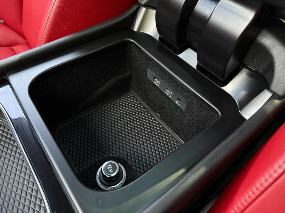 2018 Bentley Bentayga - Image 28 of 31