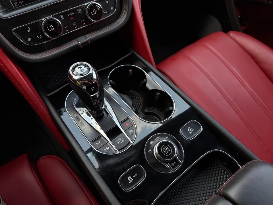 2018 Bentley Bentayga - Image 30 of 31