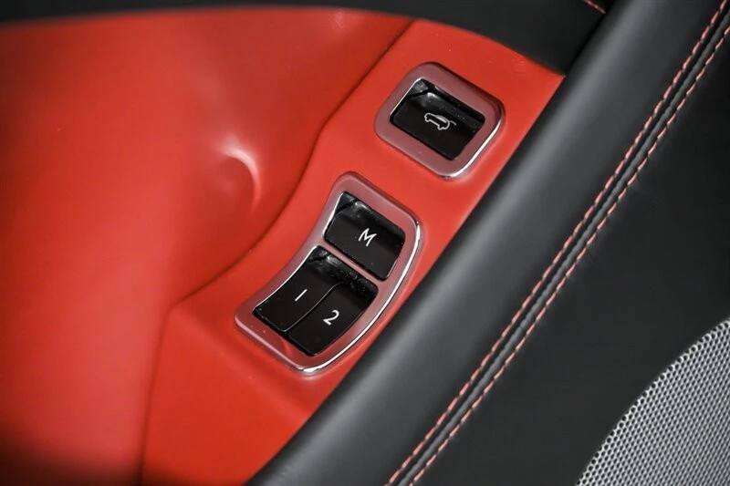 2018 Bentley Bentayga - Image 18 of 21