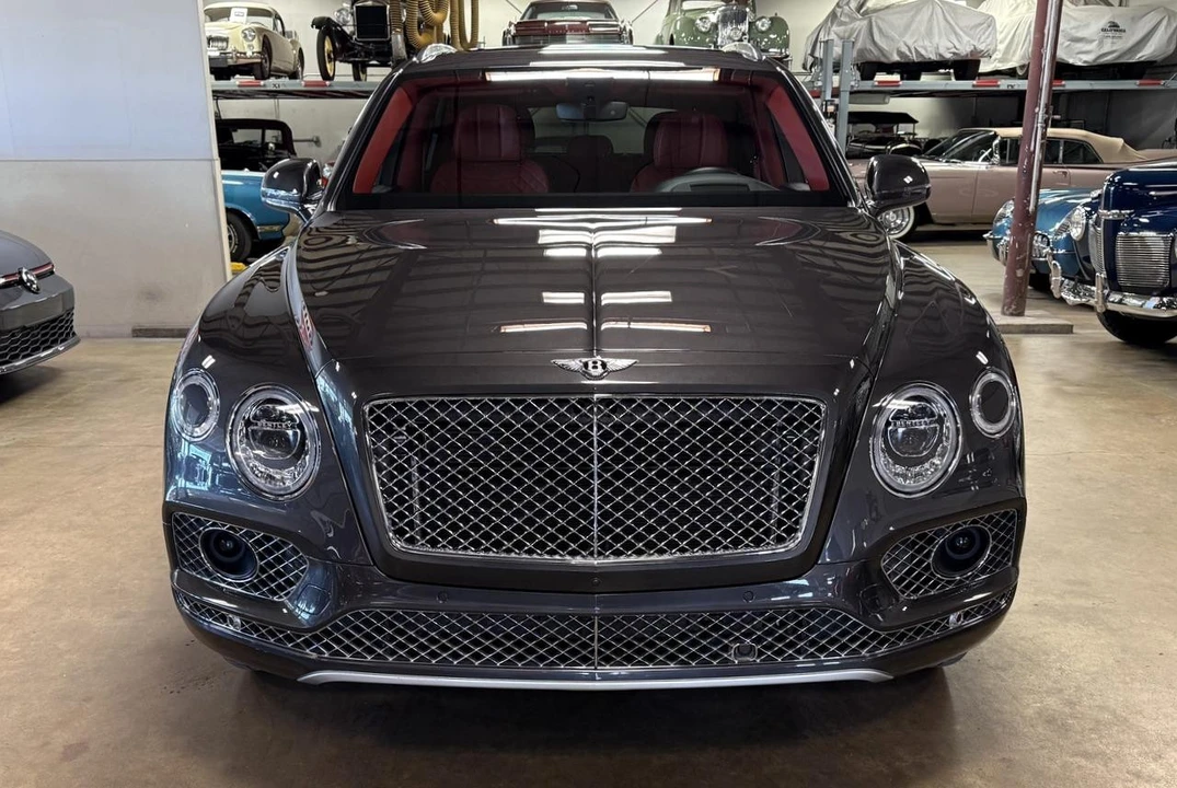 2018 Bentley Bentayga - Image 2 of 21