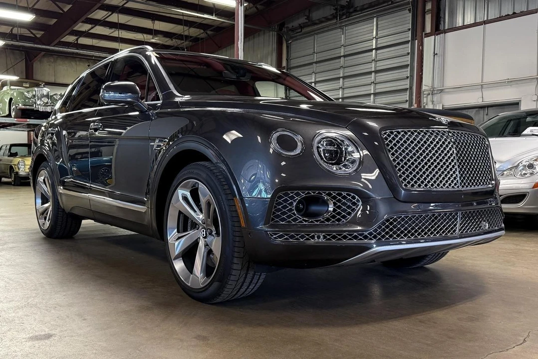 2018 Bentley Bentayga - Image 13 of 21