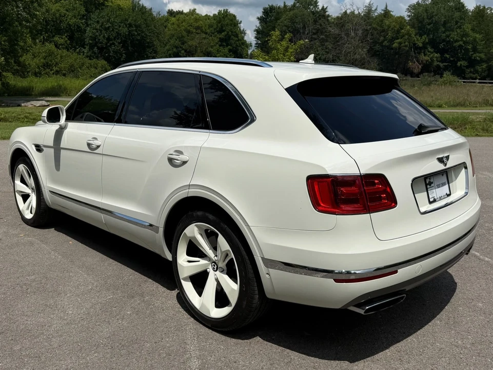 2018 Bentley Bentayga - Image 4 of 21