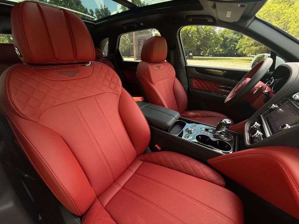 2018 Bentley Bentayga - Image 18 of 21