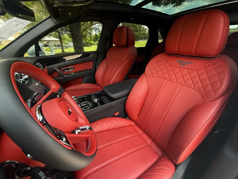 2018 Bentley Bentayga - Image 14 of 21