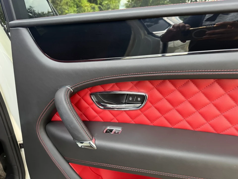 2018 Bentley Bentayga - Image 21 of 21