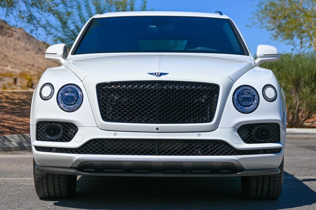 2018 Bentley Bentayga - Image 2 of 7