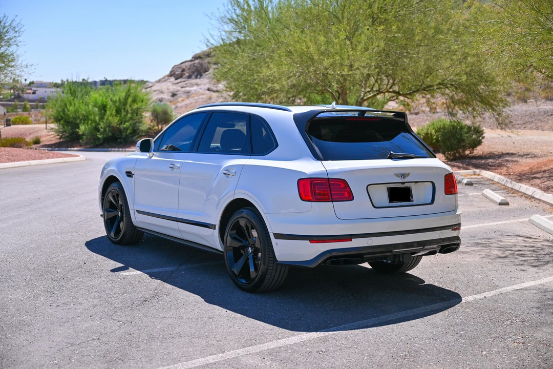 2018 Bentley Bentayga - Image 6 of 7