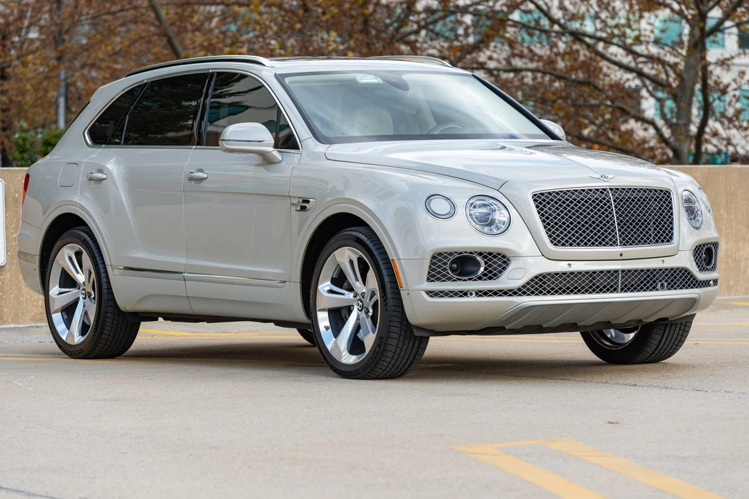 2018 Bentley Bentayga - Image 8 of 31