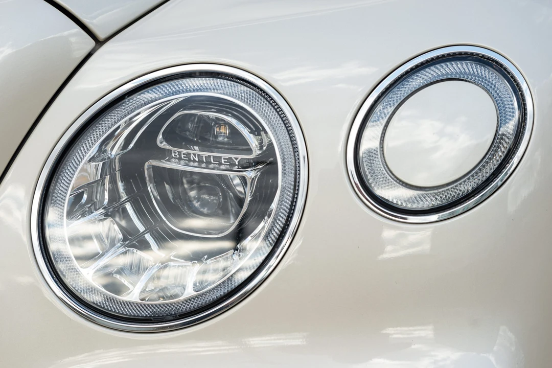 2018 Bentley Bentayga - Image 13 of 31