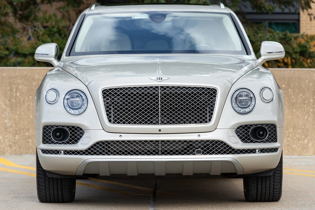2018 Bentley Bentayga - Image 9 of 31