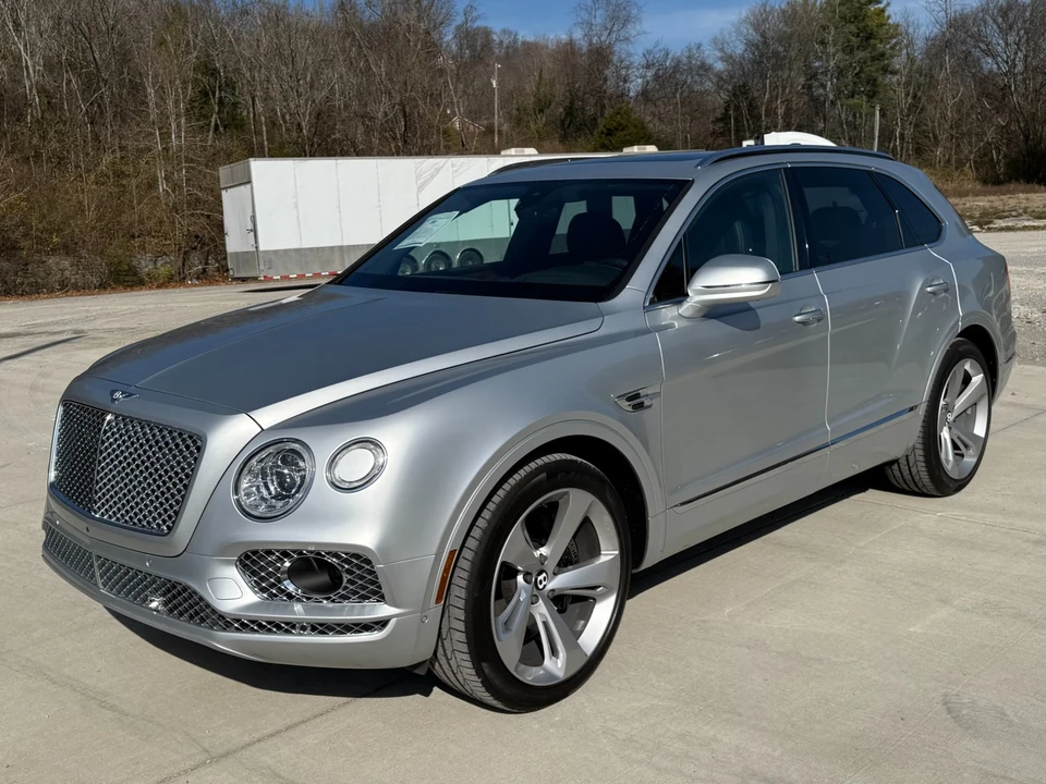 2018 Bentley Bentayga - Image 2 of 21