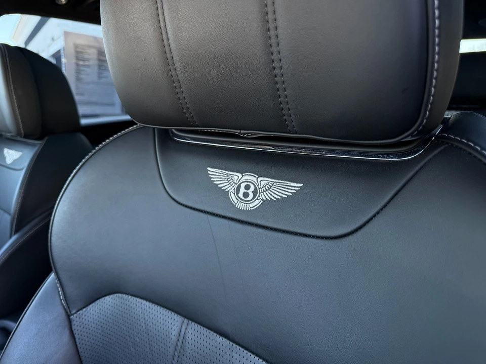 2018 Bentley Bentayga - Image 11 of 12
