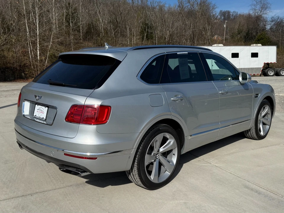 2018 Bentley Bentayga - Image 3 of 12