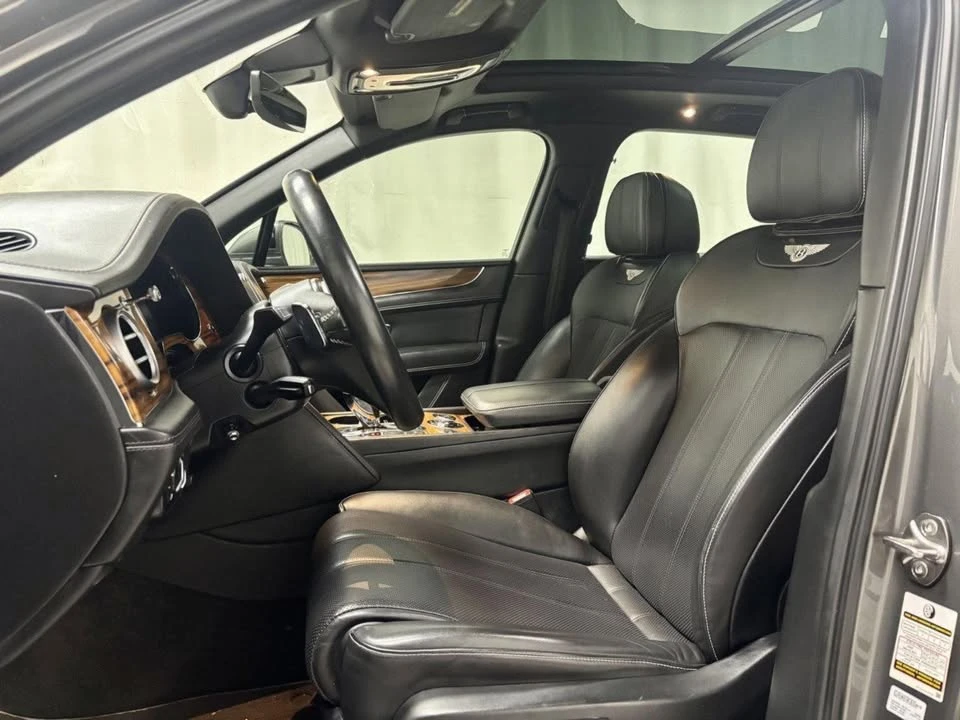 2018 Bentley Bentayga - Image 16 of 20