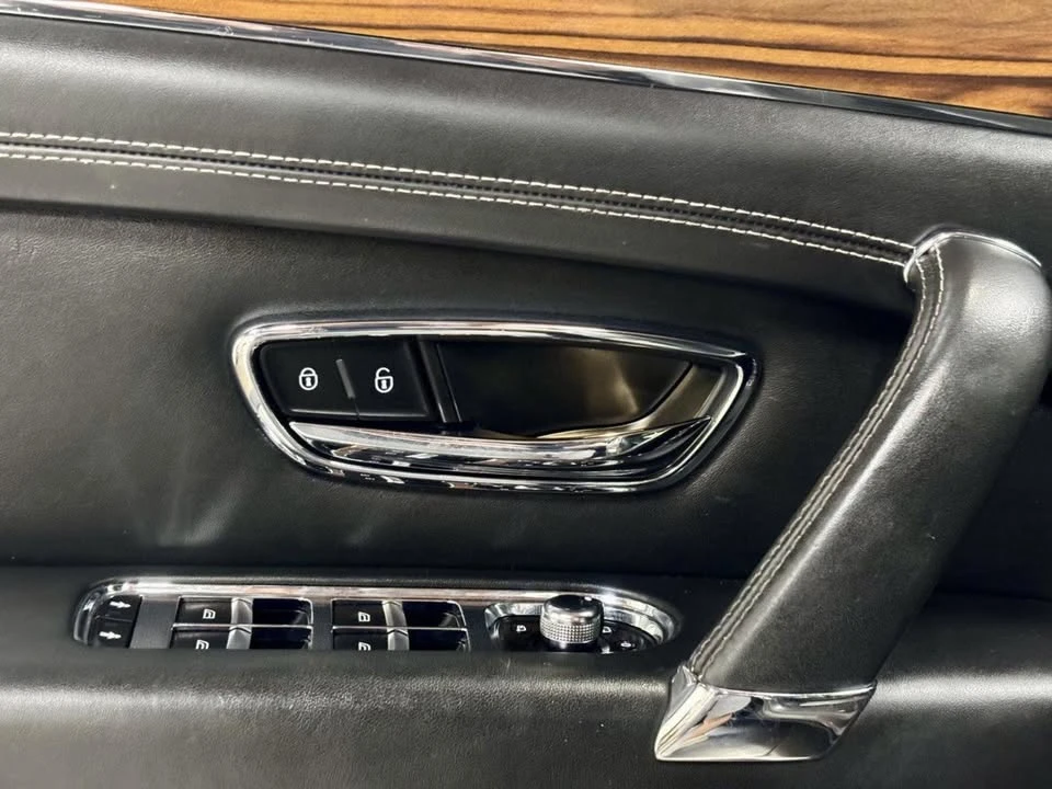 2018 Bentley Bentayga - Image 14 of 20