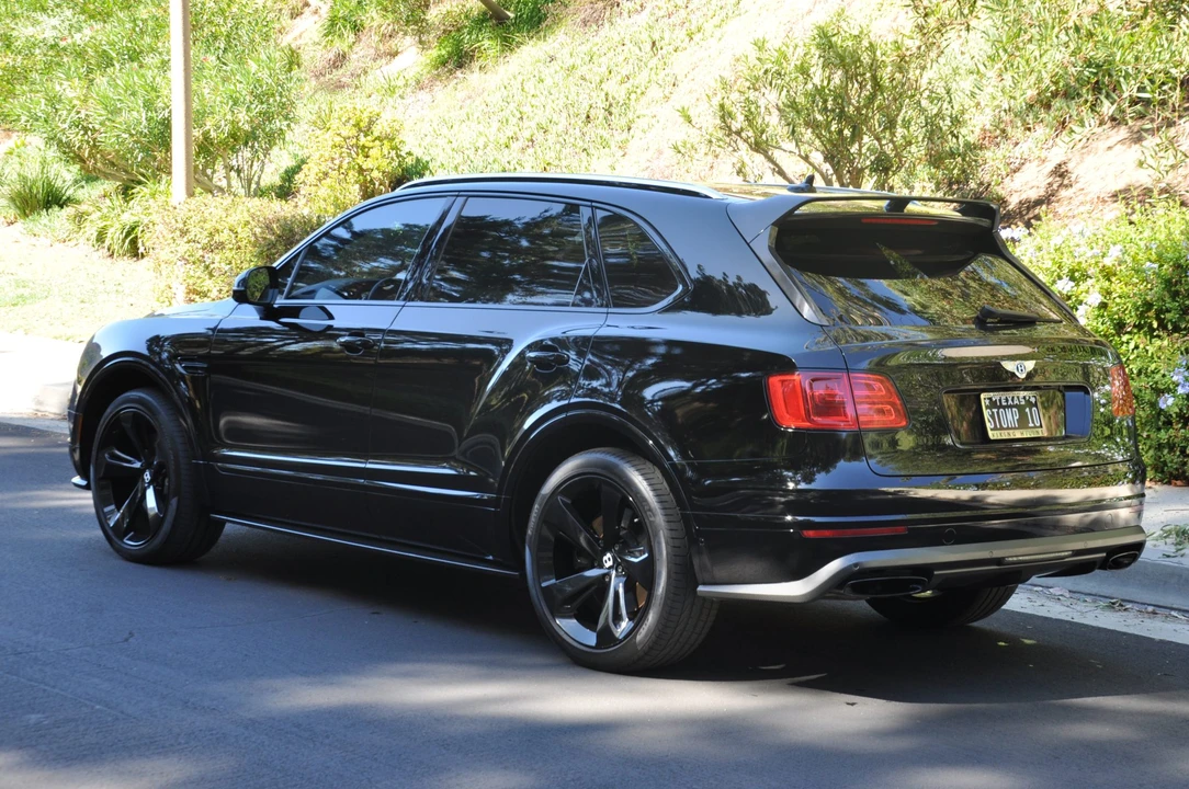 2018 Bentley Bentayga - Image 9 of 31