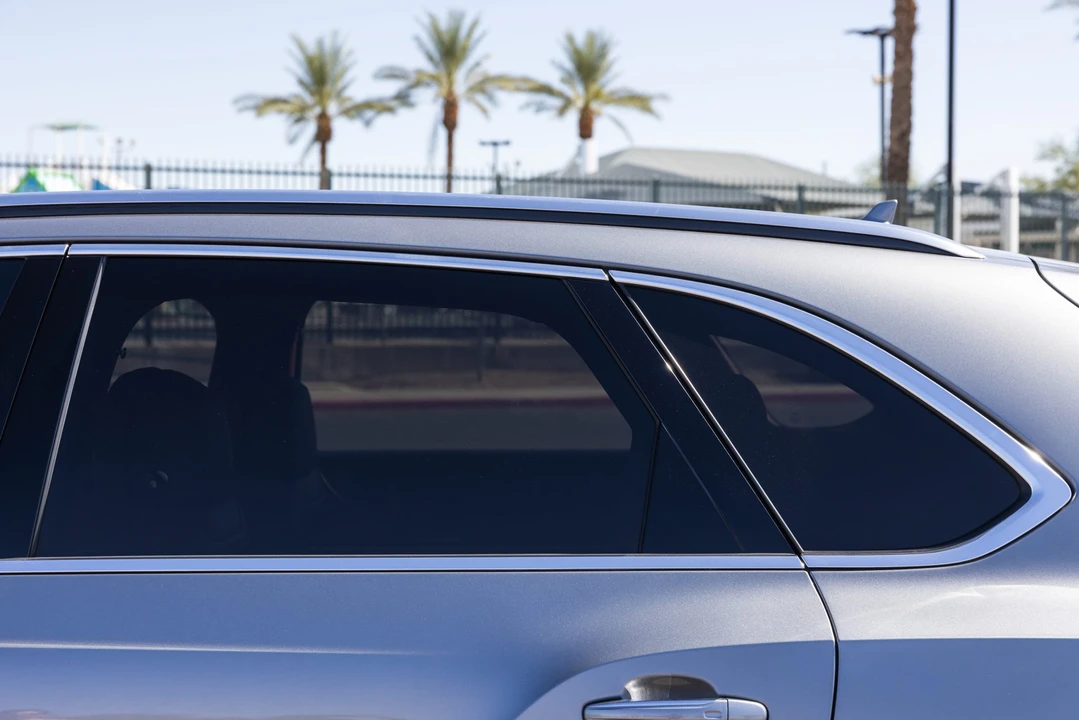 2018 Bentley Bentayga - Image 28 of 31