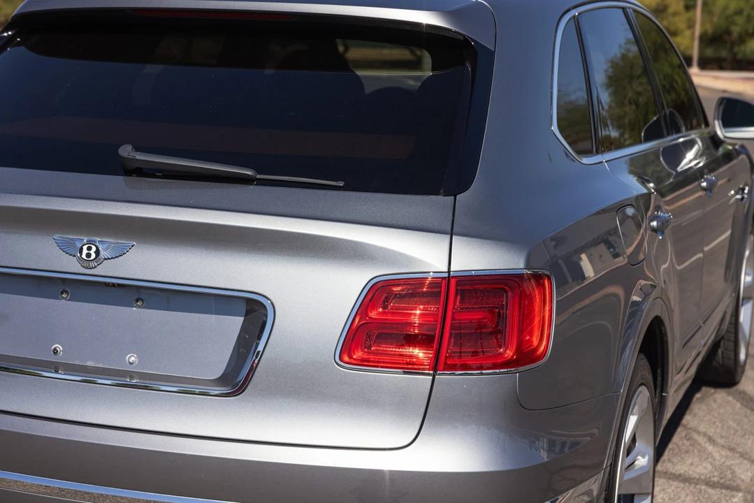 2018 Bentley Bentayga - Image 23 of 31