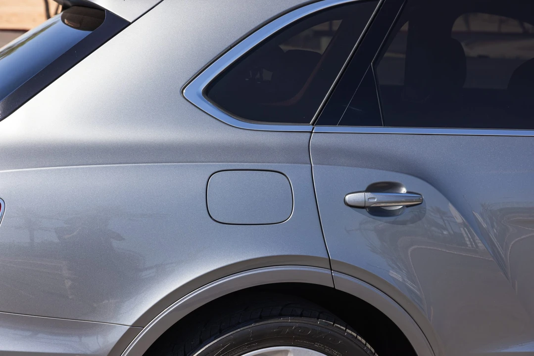 2018 Bentley Bentayga - Image 22 of 31