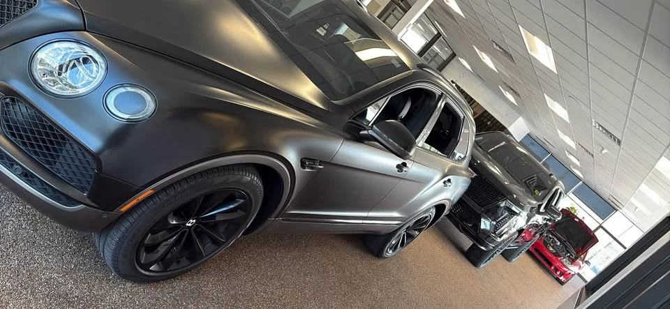 2018 Bentley Bentayga - Image 2 of 7