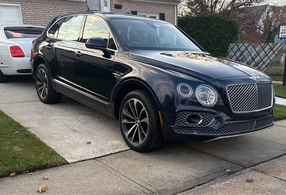 2018 Bentley Bentayga - Image 11 of 14