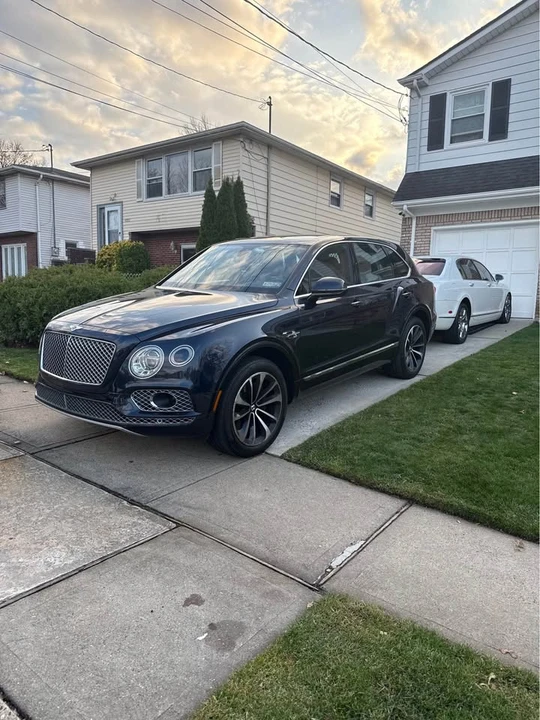 2018 Bentley Bentayga - Image 10 of 14